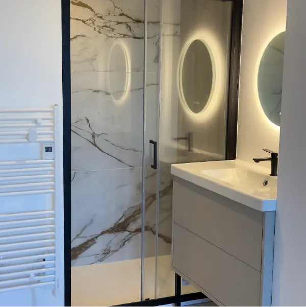 Photo d'une salle de bain lors d'un chantier dans un appartement à Bayeux dans le calvados